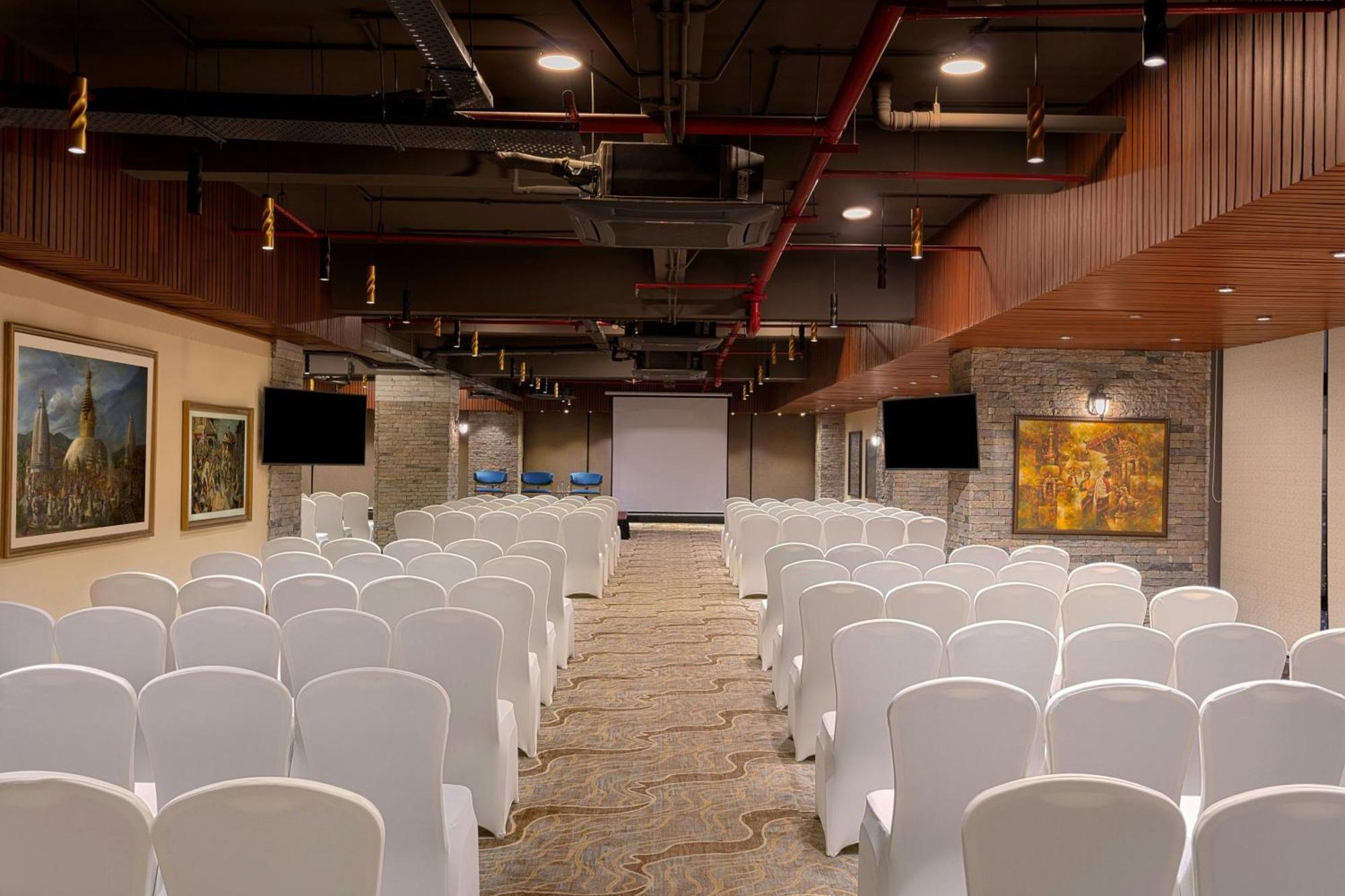 Aloft Kathmandu Thamel Hotel Bagian luar foto